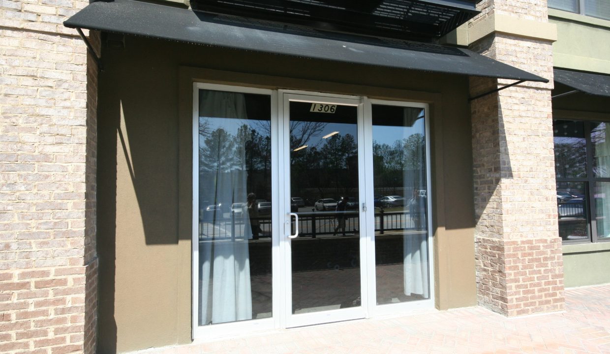 1306_Exterior2