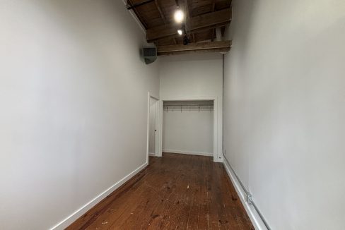 M202_CLOSET