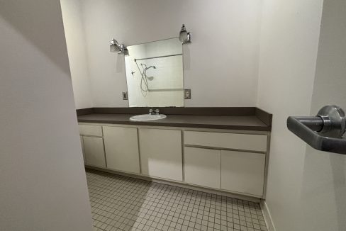 M202_bathroom