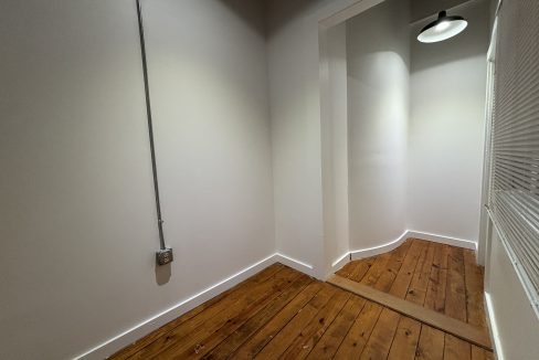 M202_front office