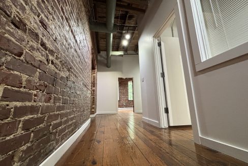 M202_hallway_4