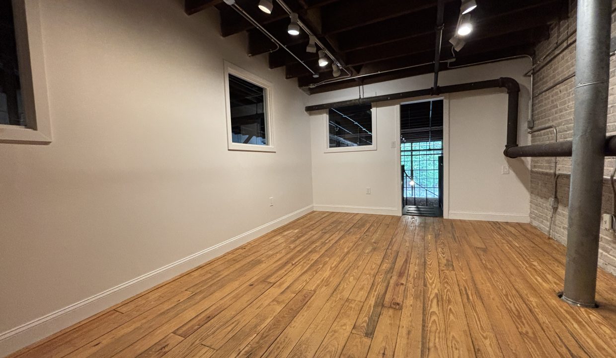 T108_upstairs