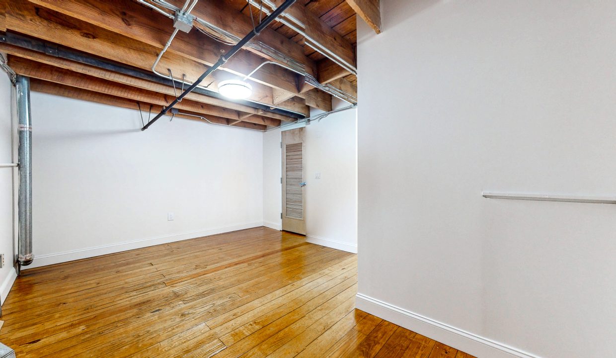 upper level room 3
