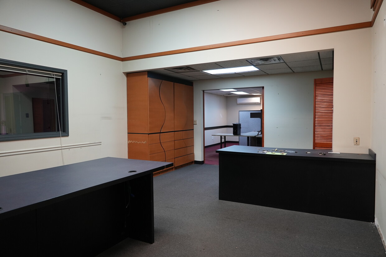 508 Cobb Parkway Flex Space For Lease Atlanta Leasing & Investment