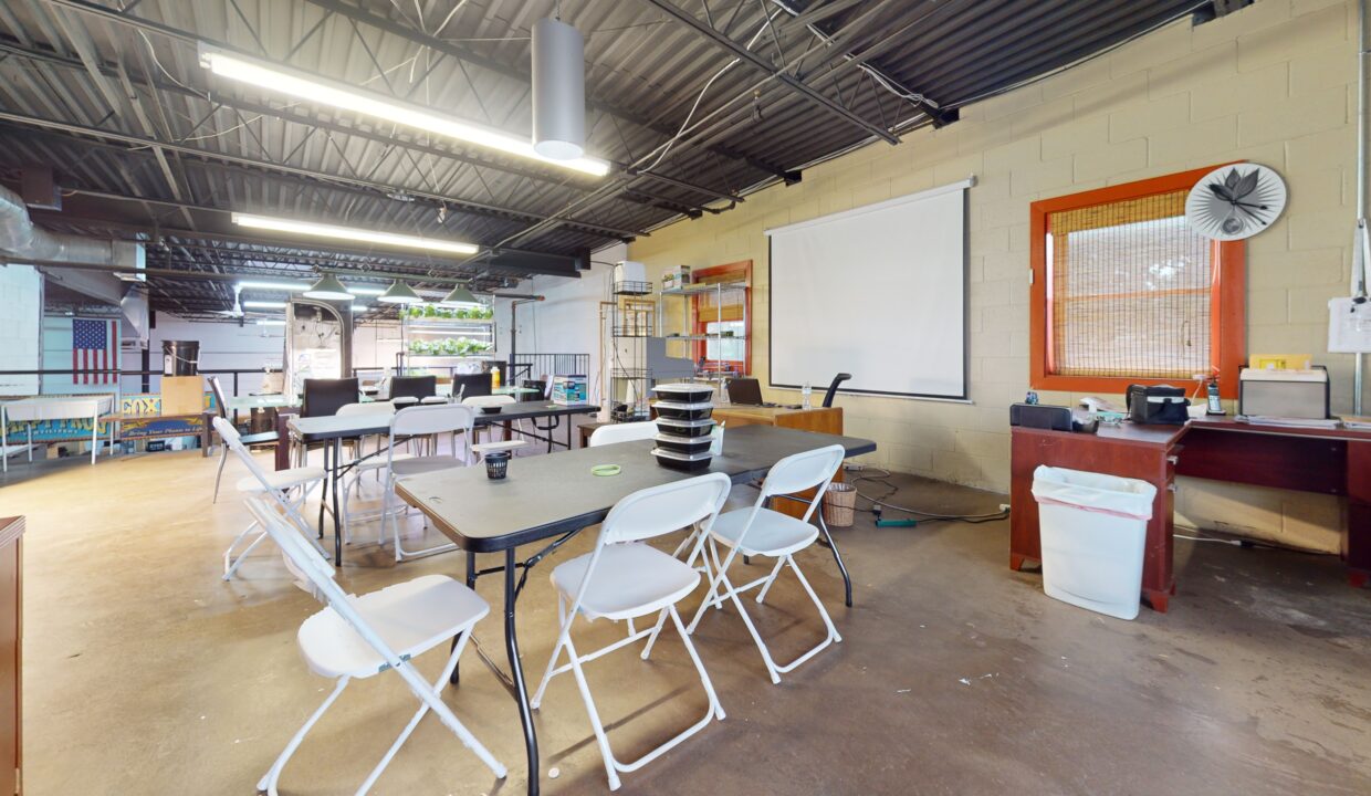 Interior mezz level (Unit 4)